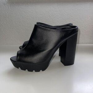 Qupid Y2K Peep Toe Chunky Platform Heeled Sandals Whimsygoth Grunge Black Sz 8